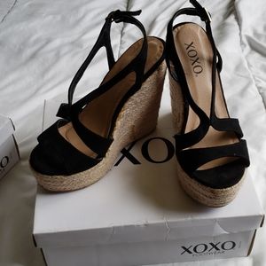 Xoxo wedges